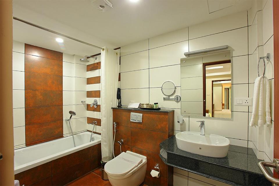 Lumbini Supreme Hotell Thrissur Eksteriør bilde